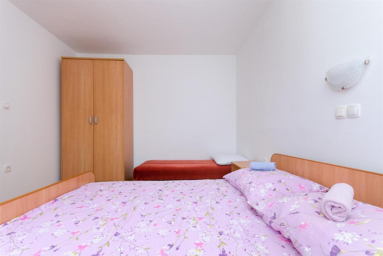 Apartments Ester Lopar Exterior foto