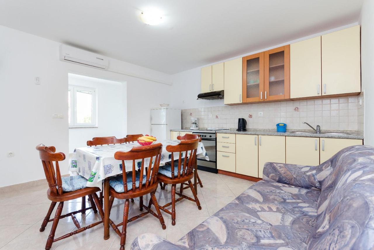 Apartments Ester Lopar Exterior foto